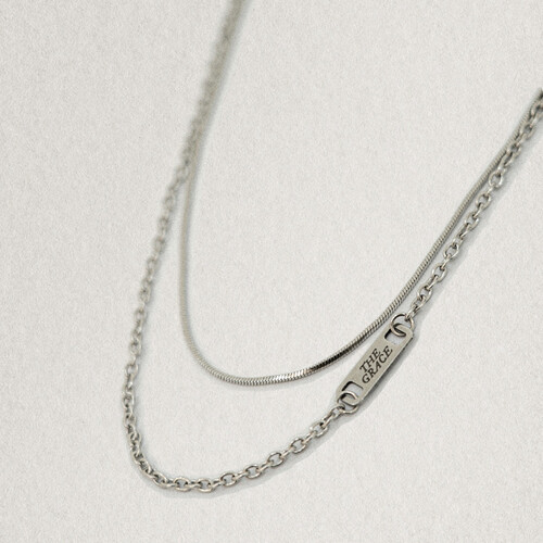 THE GRACE LAYERED CHAIN NECKLACE