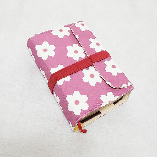к긯 Ŀ Ŀ Indi Pink Floral